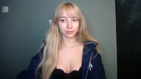 Lucy online show from April 2026 06:15:01 PM