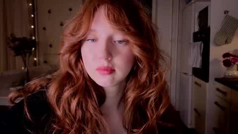 Lucia online show from December 2025 06:14:02 PM