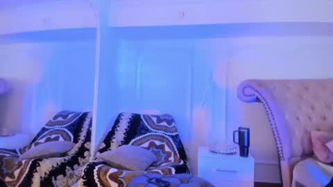 Luciana online show from November 2025 08:40:01 PM