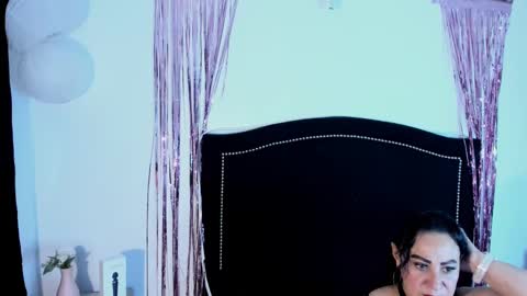 Snapshot of lucianablackwell chatting on November 2025 02:27:01 PM lucianablackwell online show from November 2025 02:27:01 PM