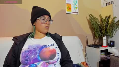 Snapshot of lucianacapisce chatting on October 2025 09:59:02 PM Dani 3 online show from October 2025 09:59:02 PM