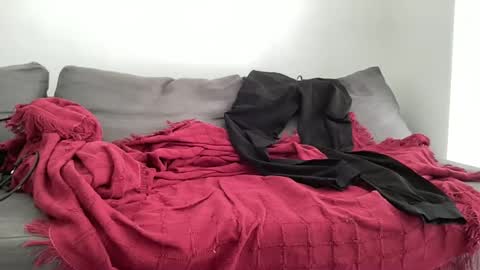 Snapshot of lucianena chatting on February 2025 12:49:01 PM andreanen online show from February 2025 12:49:01 PM