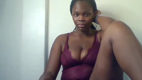 luciaresa online show from July 2026 06:26:02 AM
