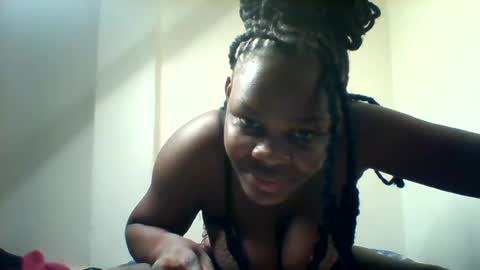 luciaresa online show from July 2026 01:43:01 AM