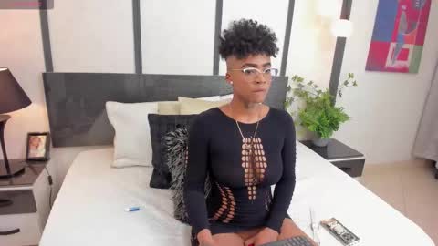 Snapshot of luciawallace chatting on December 2025 12:08:01 AM lucia wallace online show from December 2025 12:08:01 AM