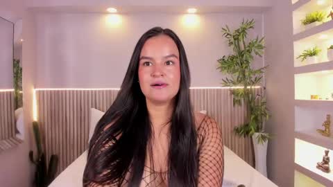 lucie online show from April 2026 05:07:02 PM