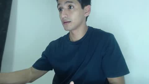 Snapshot of lucifferr_ chatting on February 2025 11:47:02 PM leonel online show from February 2025 11:47:02 PM