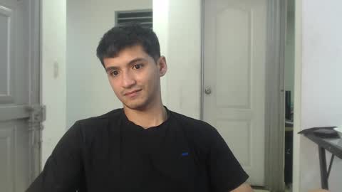 Snapshot of lucifferr_ chatting on March 2025 06:07:02 AM leonel online show from March 2025 06:07:02 AM