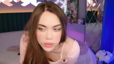 MimiFors online show from May 2026 06:38:02 PM