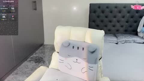 lucii04 online show from July 2026 06:47:01 PM