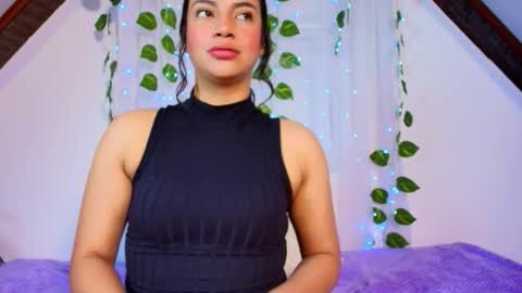 luciia_sweeet online show from December 2025 06:15:01 PM