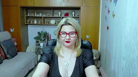 Lucille Fenly online show from March 2026 10:38:01 PM