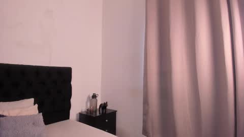 Snapshot of lucio__fox chatting on November 2025 11:49:01 AM Lucio online show from November 2025 11:49:01 AM