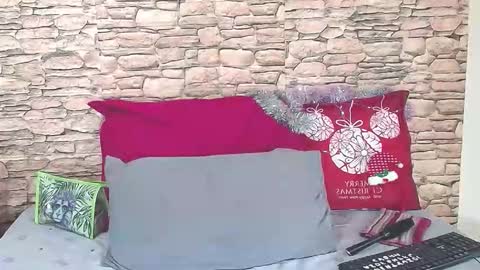 Snapshot of luciousgrace chatting on December 2025 07:18:01 PM Grace online show from December 2025 07:18:01 PM