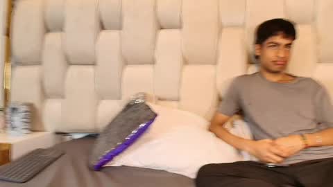 LUCK AND SAMUEL online show from April 2026 02:26:02 AM