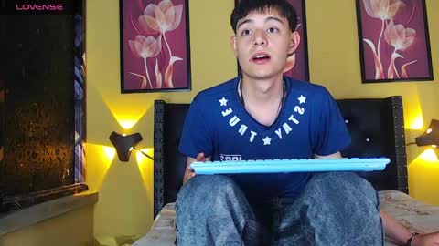 luckk_ online show from April 2026 05:37:02 AM