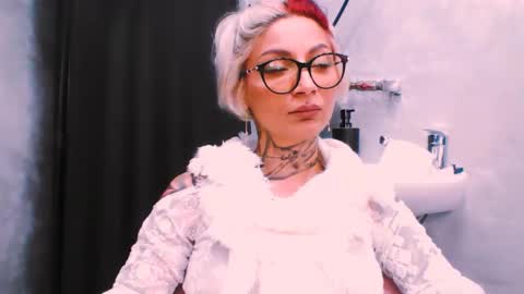 lucky_denizz online show from November 2025 11:31:02 AM
