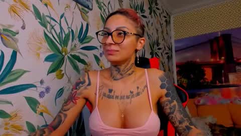 lucky_denizz online show from December 2025 09:19:02 PM