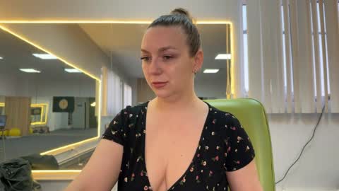 lucky_foryou_baby online show from March 2026 07:30:02 AM