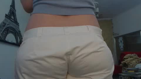 Snapshot of luckyanabella chatting on October 2025 10:41:01 AM Ana online show from October 2025 10:41:01 AM