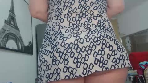 Snapshot of luckyanabella chatting on December 2025 01:09:01 PM Ana online show from December 2025 01:09:01 PM