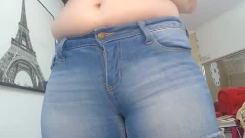 Snapshot of luckyanabella chatting on January 2026 12:40:02 PM Ana online show from January 2026 12:40:02 PM