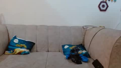 Crisiah online show from February 2025 04:25:02 AM