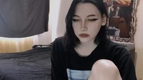 luckybastrad0677 online show from June 2026 12:31:01 PM