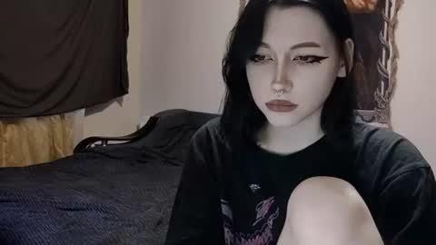 luckybastrad0677 online show from June 2026 05:23:01 PM