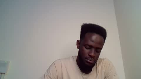 Snapshot of luckycharly chatting on February 2025 09:03:01 AM MASTER  DOM online show from February 2025 09:03:01 AM