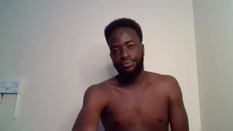 Snapshot of luckycharly chatting on October 2025 04:38:02 PM MASTER  DOM online show from October 2025 04:38:02 PM