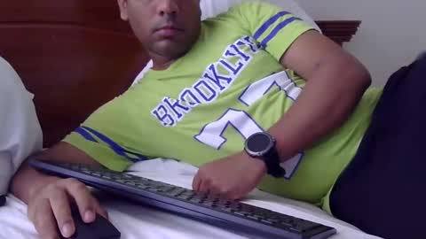 Snapshot of luckyfinalone chatting on September 2025 04:06:02 PM luckyfinalone online show from September 2025 04:06:02 PM