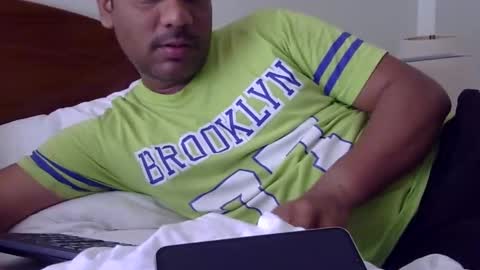 Snapshot of luckyfinalone chatting on September 2025 04:34:02 PM luckyfinalone online show from September 2025 04:34:02 PM