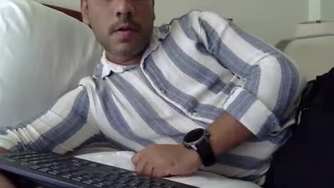 Snapshot of luckyfinalone chatting on September 2025 06:57:01 PM luckyfinalone online show from September 2025 06:57:01 PM