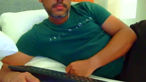 Snapshot of luckyfinalone chatting on October 2025 09:18:02 AM luckyfinalone online show from October 2025 09:18:02 AM