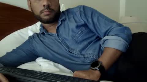 Snapshot of luckyfinalone chatting on November 2025 08:31:01 PM luckyfinalone online show from November 2025 08:31:01 PM