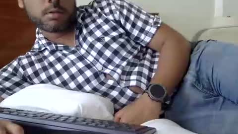 Snapshot of luckyfinalone chatting on November 2025 06:10:01 PM luckyfinalone online show from November 2025 06:10:01 PM