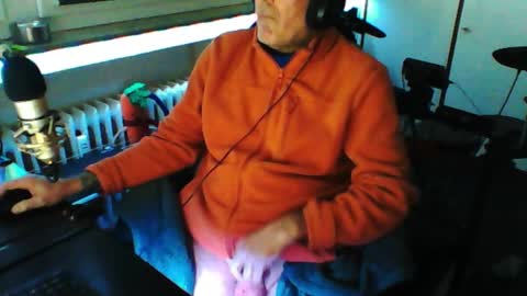        call me  Stefan online show from March 2026 07:27:02 AM