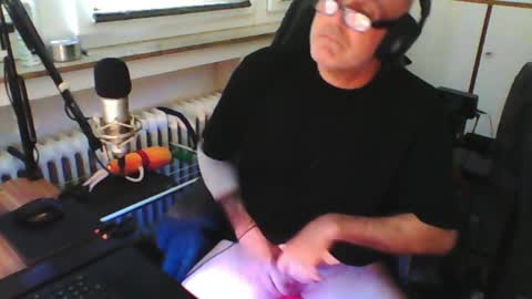        call me  Stefan online show from May 2026 08:19:02 AM