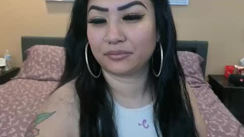 Snapshot of luckylee1992 chatting on January 2026 04:05:02 AM luckylee1992 online show from January 2026 04:05:02 AM