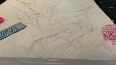 Snapshot of luckylee1992 chatting on February 2026 03:07:02 AM luckylee1992 online show from February 2026 03:07:02 AM