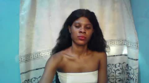 Snapshot of luckymadequeen chatting on January 2025 09:16:01 AM Gloria online show from January 2025 09:16:01 AM