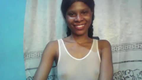 Snapshot of luckymadequeen chatting on March 2025 12:04:02 AM Gloria online show from March 2025 12:04:02 AM