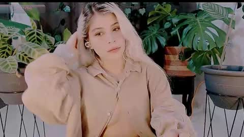 luckysapphire777 online show from October 2025 07:14:02 PM