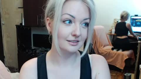 LuckyShot online show from April 2026 02:00:02 PM