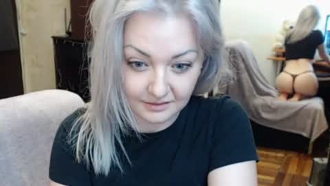 Snapshot of luckyshotgirl chatting on July 2026 04:20:01 PM LuckyShot online show from July 2026 04:20:01 PM