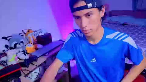 Lu Independent Model online show from September 2025 12:22:02 AM