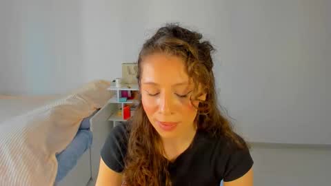 Snapshot of lucy__ray chatting on March 2026 10:10:01 AM lucy__ray online show from March 2026 10:10:01 AM