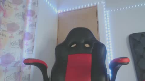 Snapshot of lucy_chanell chatting on February 2025 01:49:02 AM lucy online show from February 2025 01:49:02 AM