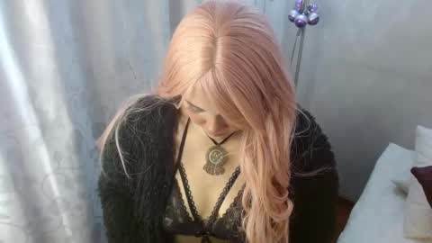 Snapshot of lucy_cold1 chatting on December 2025 08:57:01 PM Im Lucy online show from December 2025 08:57:01 PM